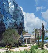 This link leads to a panoramic image of the new Dali Museum. The Pier can be seen in the distance. The photographic images were shot with a Canon S95.